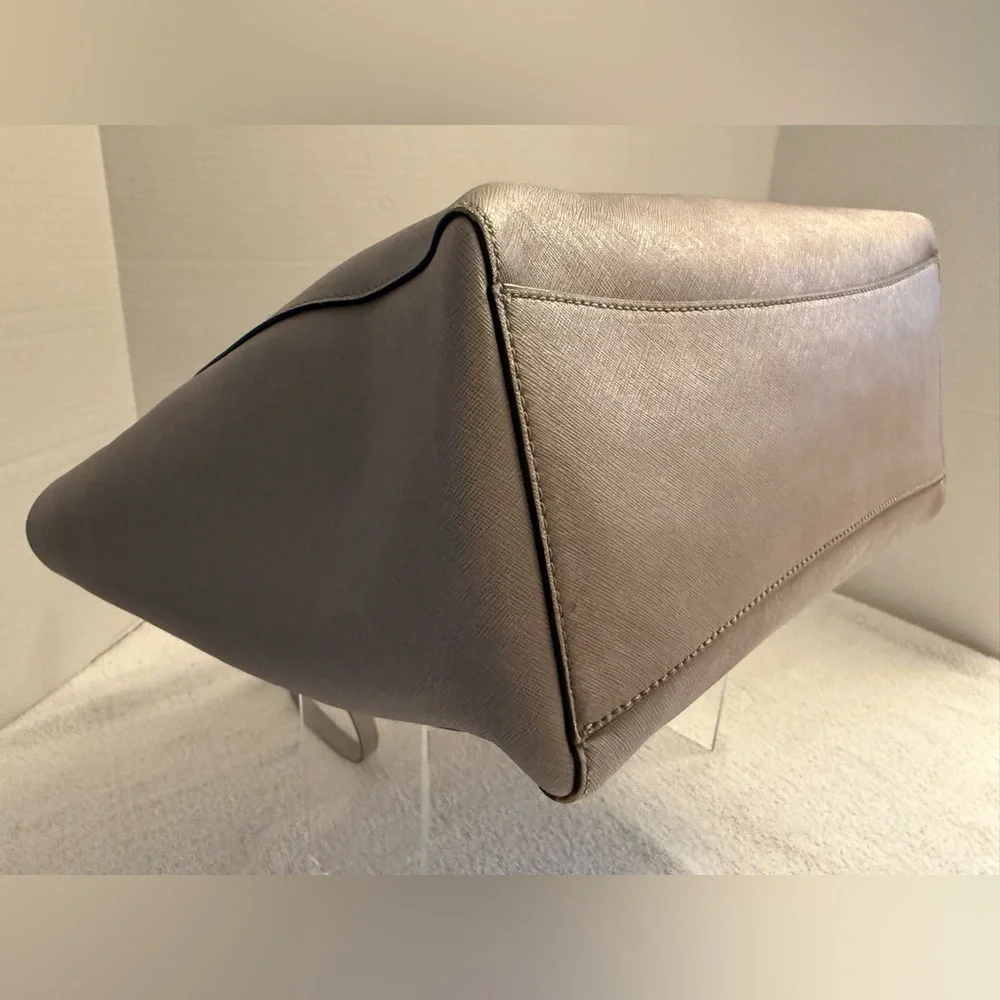 Michael Kors Saffiano Leather Shoulder Tote | Zip Top | Neutral Taupe